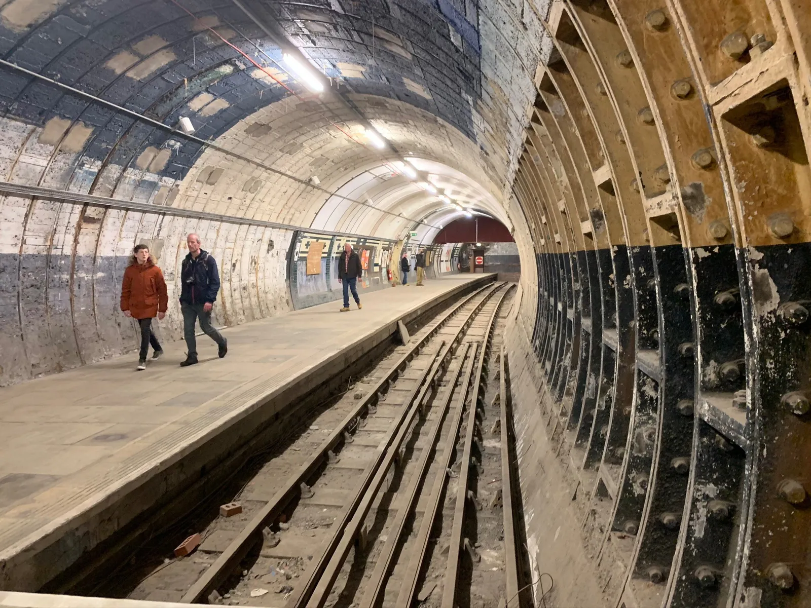 Aldwych tube station