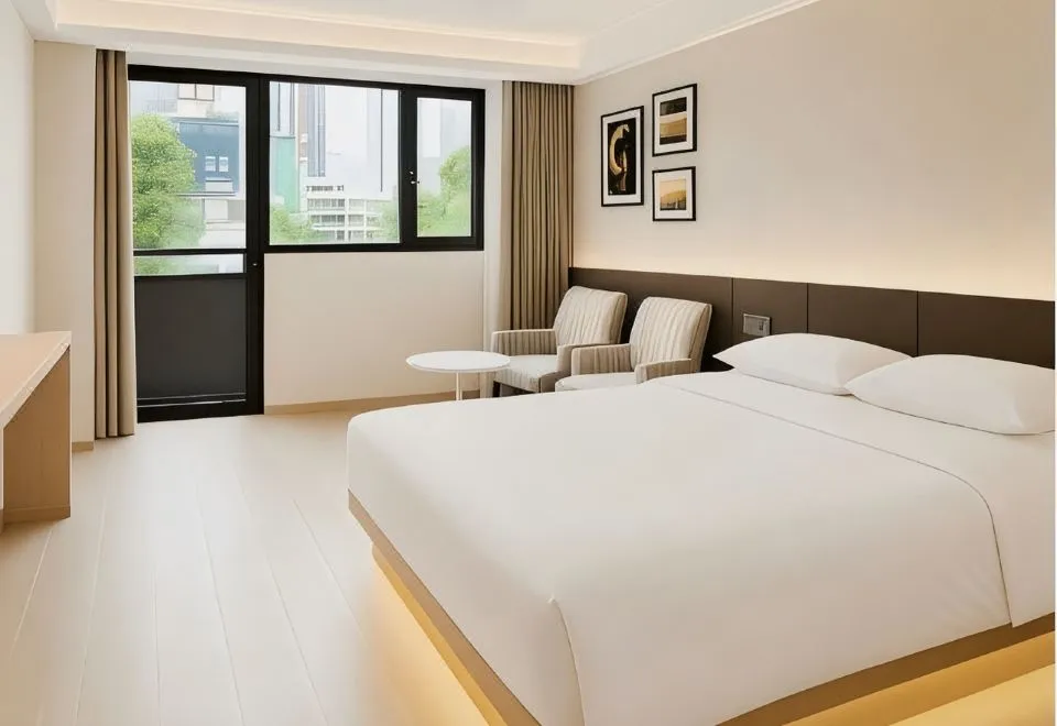 Changshouli Premium Hotel (Changshou Road Metro Station Branch)