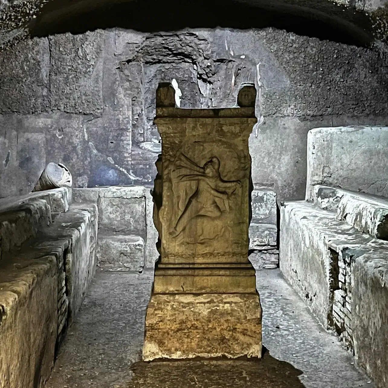 Basilica San Clemente: Underground Guided Tour