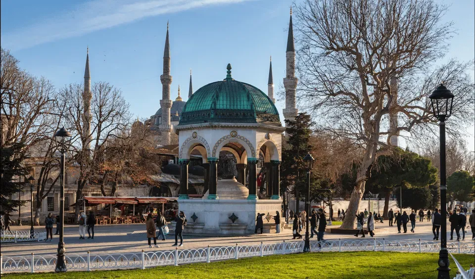 Istanbul Old City Tour with Hagia Sophia Entry & Guide