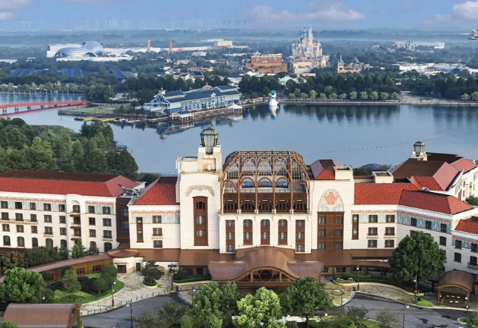 Shanghai Disneyland Hotel