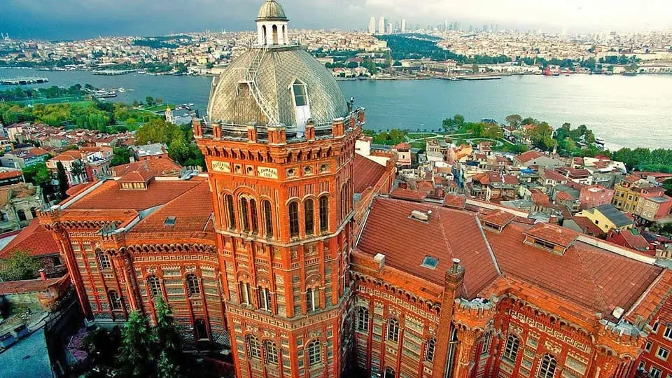 Istanbul: Rainbow Fener & Balat Walking Tour w/Local Guide
