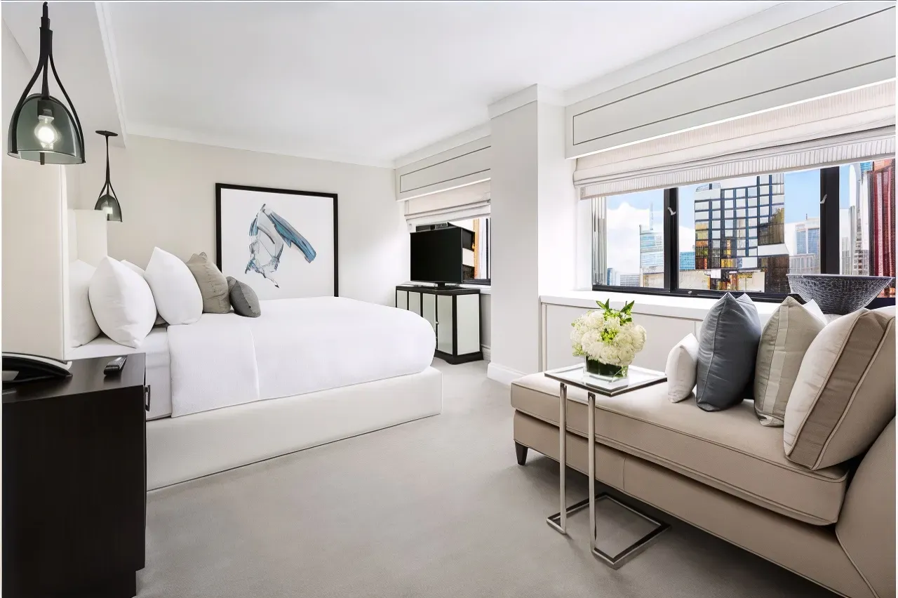 The Manhattan at Times Square Hotel by IHG