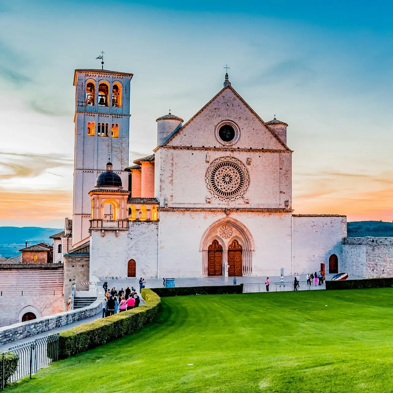Assisi & Orvieto: Guided Day Trip from Rome
