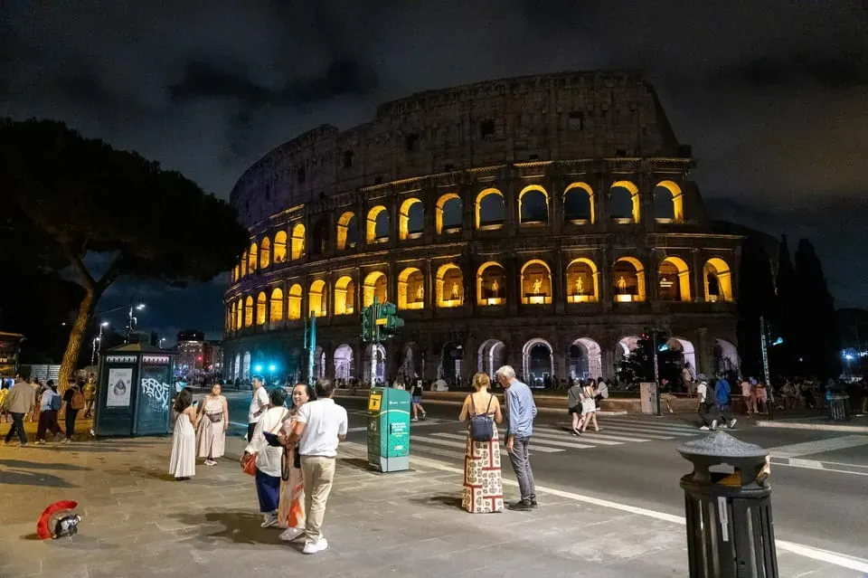 Rome: Small-Group Guided Night Walking Tour