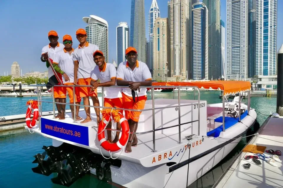 Dubai: Abra Boat Tour in Atlantis, Palm, Ain Dubai & Marina