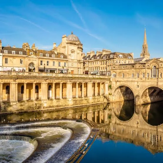 London, UK: Stonehenge + Windsor Castle + Bath Day Tour with Optional Visit to The Roman Baths