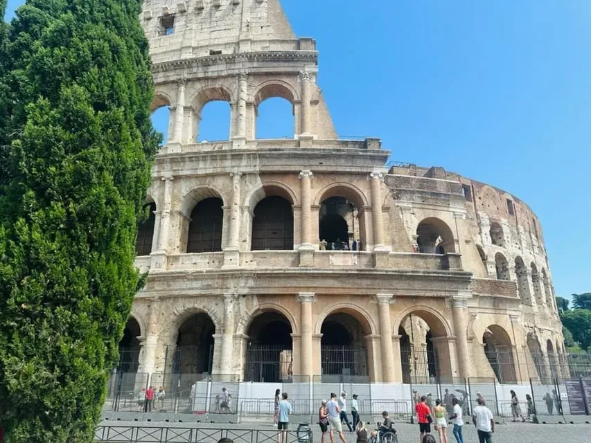 Rome: Colosseum, Roman Forum & Trajan's Market Exterior Tour
