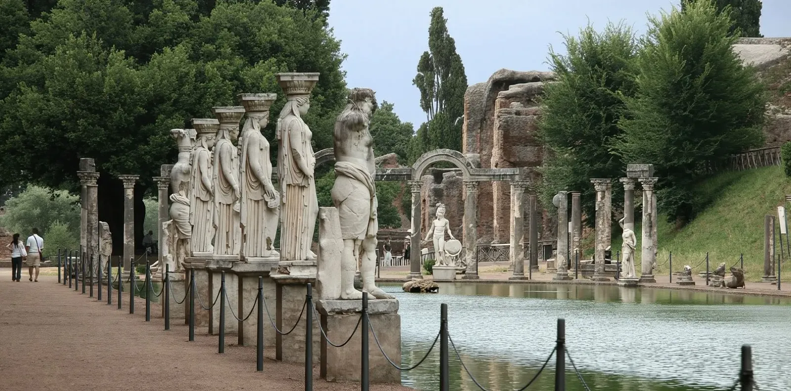 From Rome: Villa d'Este and Hadrian's Villa Tour with Lunch