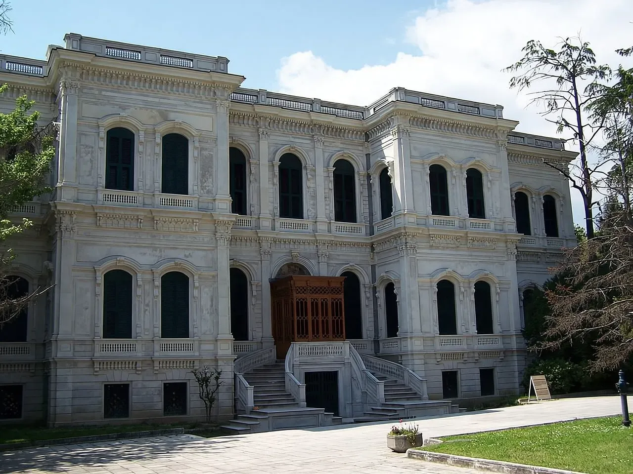 Yildiz Palace Skip the Ticket Line Entry & Audio Guide