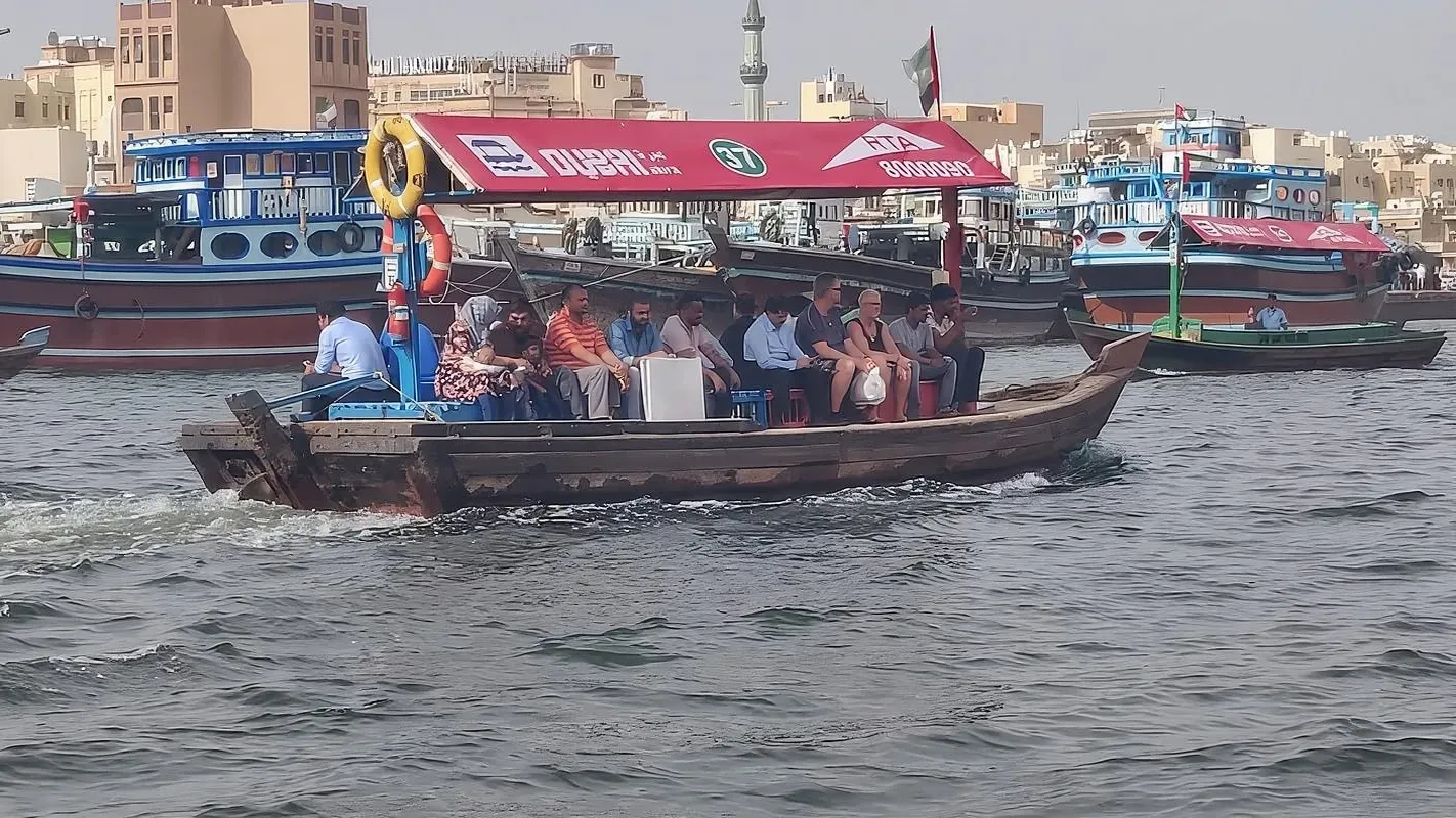 Walking Tour in Dubai. Souks, museums, Local Food Testing