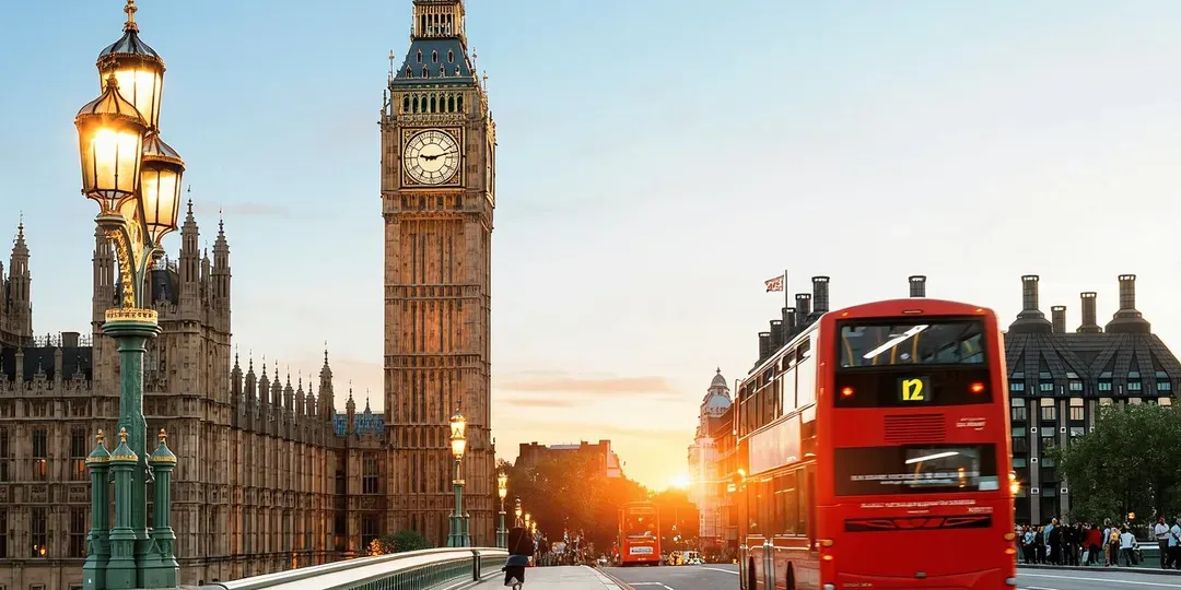 Half-day tour to Westminster + Wimbledon Lawn Tennis Club from London, UK