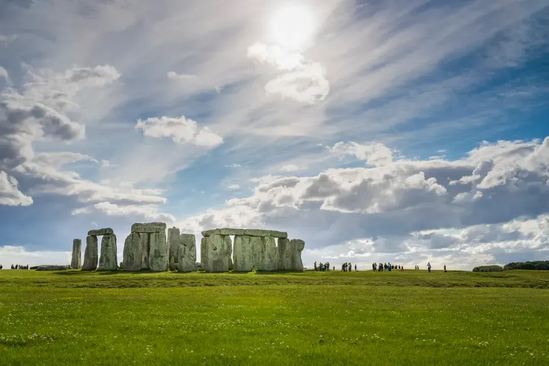 1-day tour to Windsor Castle + The Roman Baths + Stonehenge in the UK