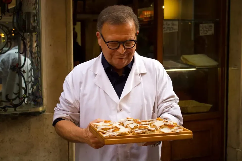 Rome: Small-Group Guided Food Tour with Wine in Trastevere
