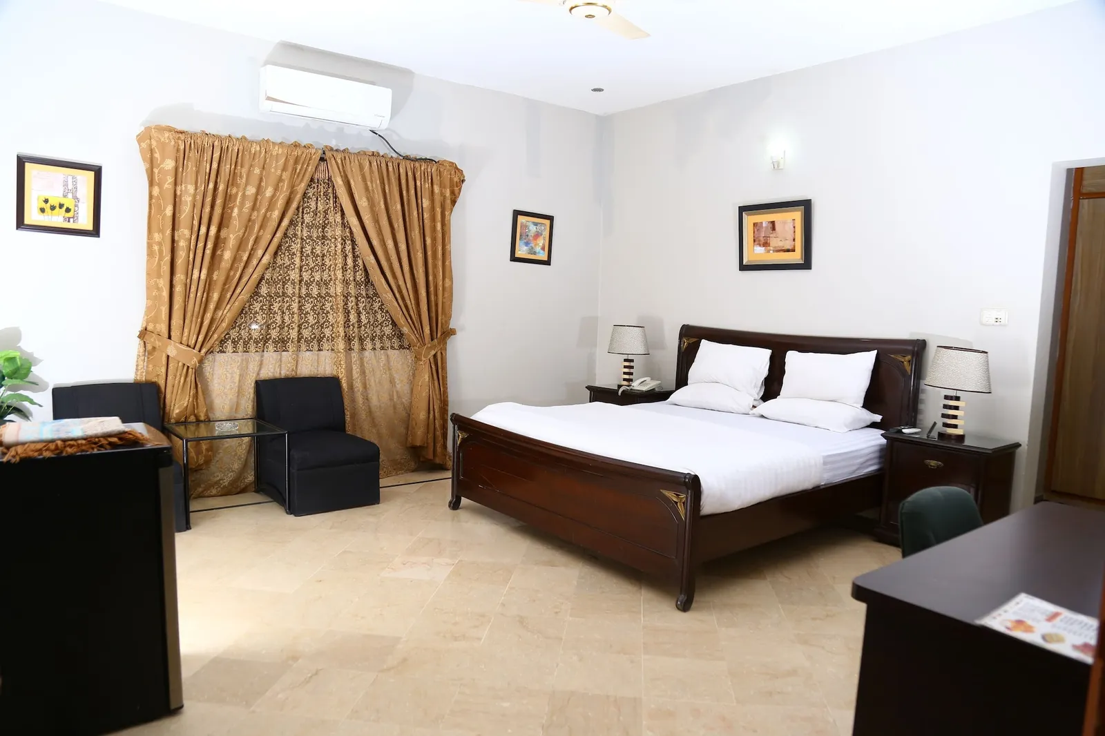 Luxury Inn