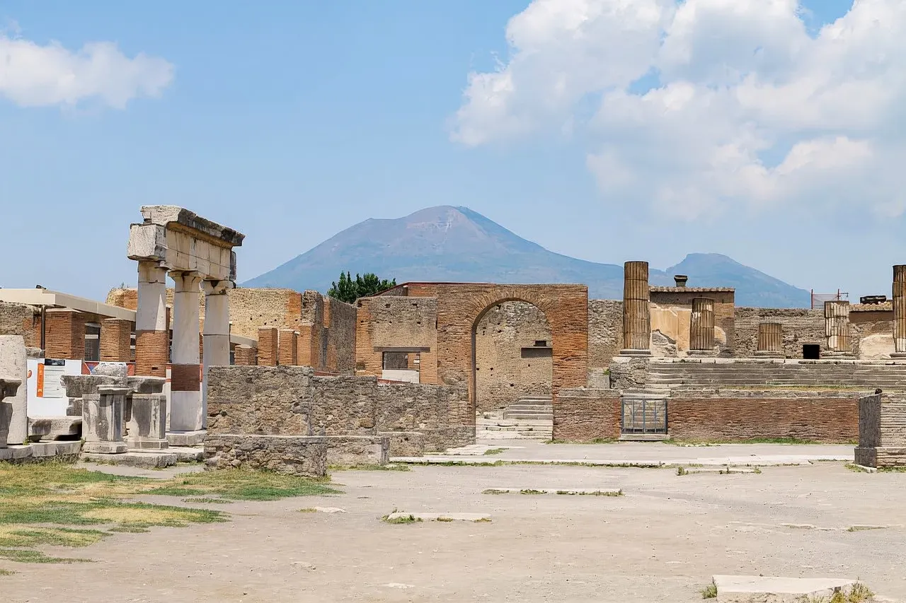 From Rome: Pompeii Ruins Tour with Expert Guide, Speed Train