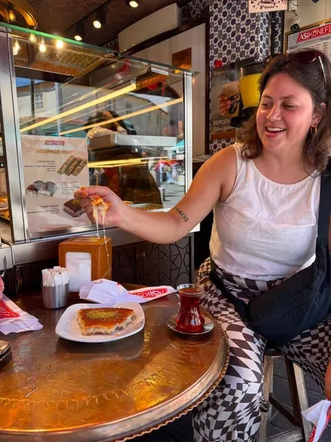 Istanbul: Two-Continent Food Tour with Ferry Ride